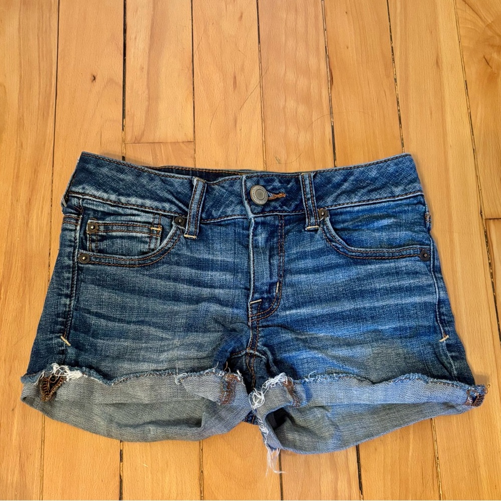 American Eagle Outfitters Super Stretch Jean Shorts Distressed Mid-Rise Size 0